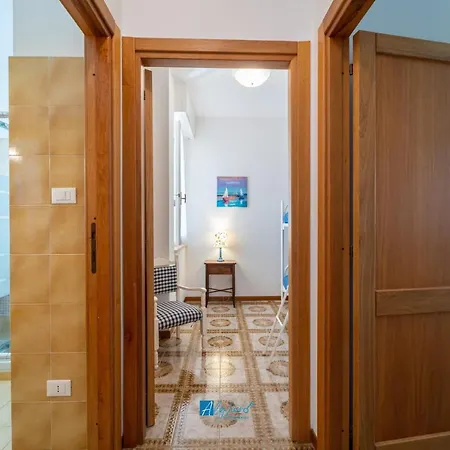 Granelli Di Sabbia アルゲーロ